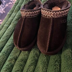 UGG Black Kids Shoes with White Stitching